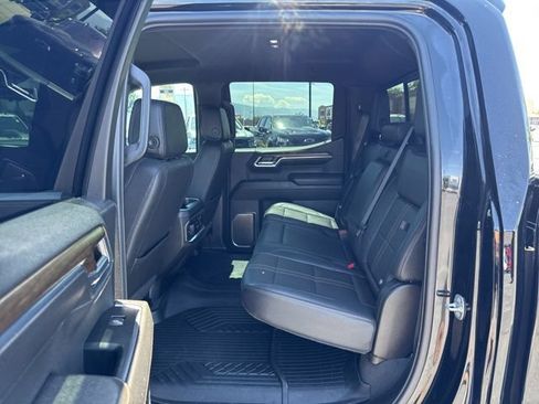Used 2024 Chevrolet Silverado 1500 High Country w/ Technology Package AWD/4WD image 16