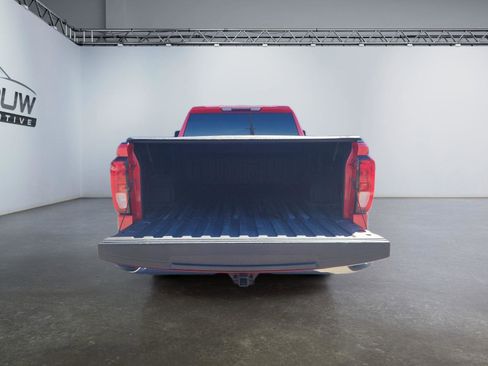 Used 2020 GMC Sierra 1500 Base w/ Sierra Value Package image 20