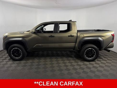 Used 2026 Toyota Tacoma TRD Off-Road AWD/4WD image 5