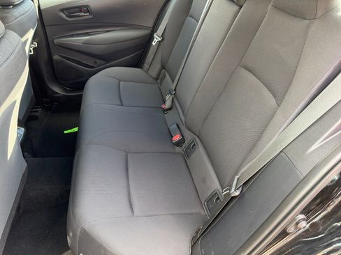 Used 2025 Toyota Corolla LE FWD image 17