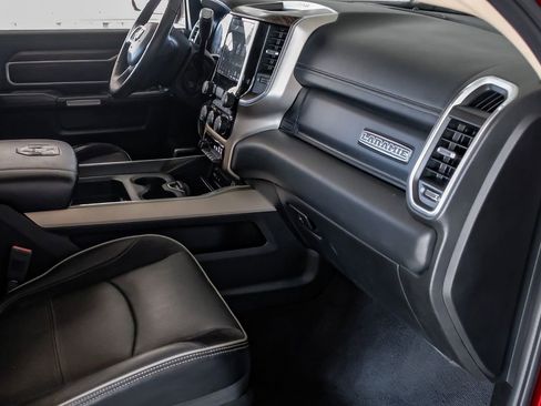 Used 2019 RAM 2500 Laramie image 13