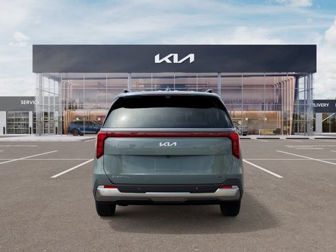 New 2027 Kia Carnival SX FWD image 5