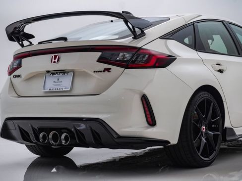 Used 2025 Honda Civic Type R image 12