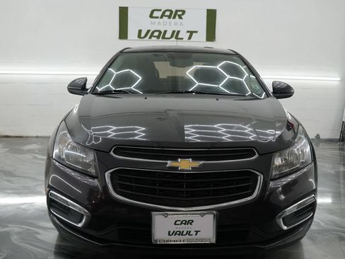 Used 2016 Chevrolet Cruze LT FWD image 3