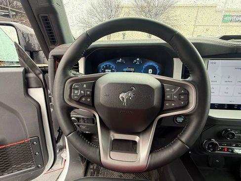 Used 2025 Ford Bronco Stroppe Edition image 13