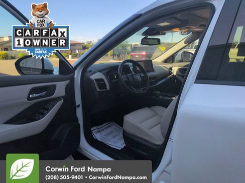 Used 2025 Nissan Rogue SL w/ SL Premium Package AWD/4WD image 9