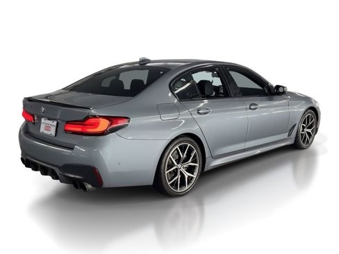 Used 2022 BMW 540i w/ M Sport Package image 9