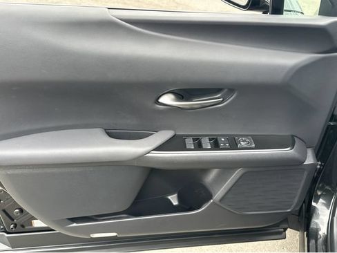 Used 2024 Lexus UX 250h FWD image 13