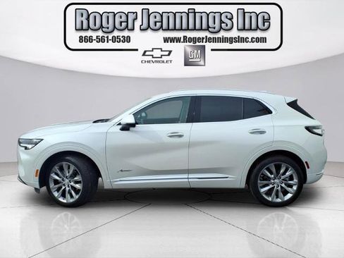 Used 2023 Buick Envision Avenir image 2