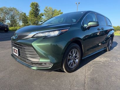 Used 2023 Toyota Sienna LE