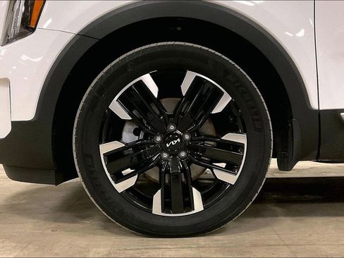 Used 2024 Kia Telluride SX Prestige image 9