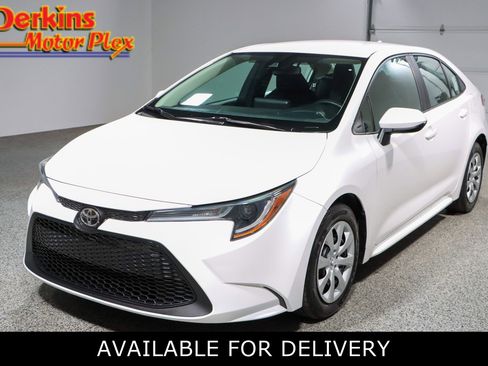Used 2022 Toyota Corolla LE FWD image 1