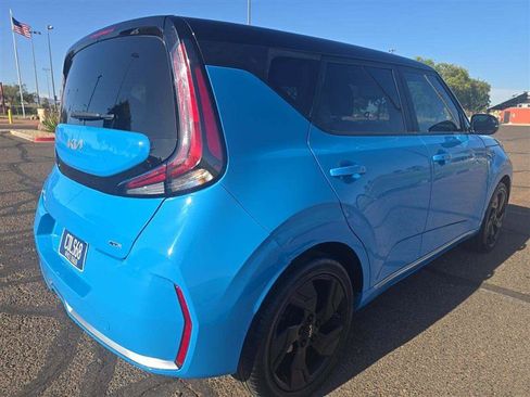 Used 2023 Kia Soul GT-Line FWD image 5