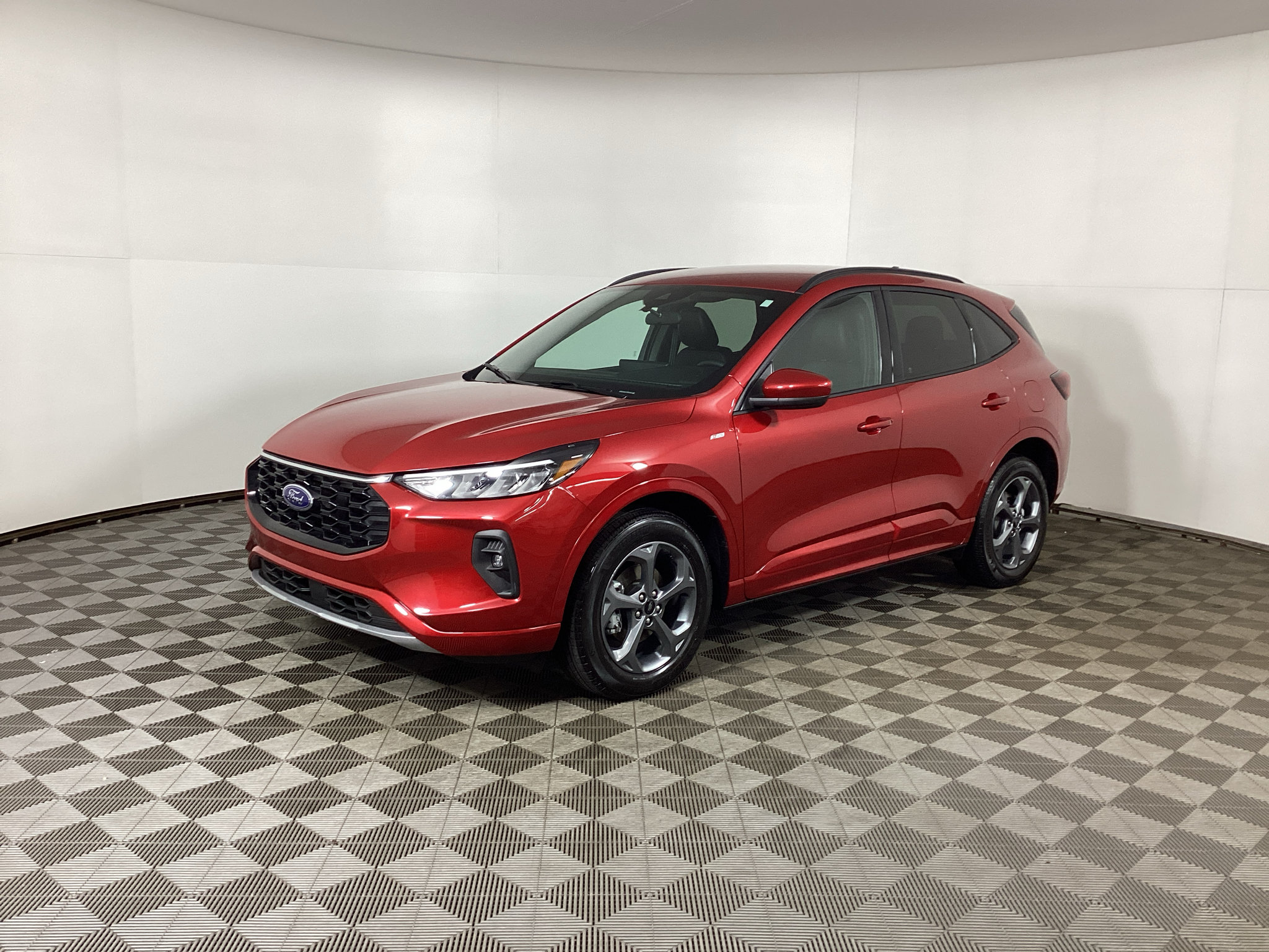 Used 2023 Ford Escape ST-Line Select w/ Tech Pack #1 AWD/4WD image 5