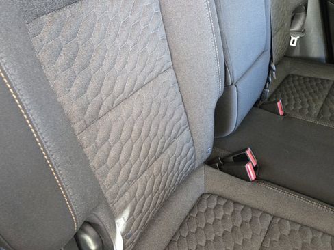 Used 2019 Chevrolet Equinox LT image 10