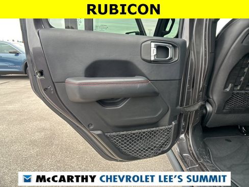 Used 2018 Jeep Wrangler Unlimited Rubicon w/ Dual Top Group image 32