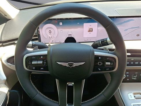 New 2026 Genesis GV70 2.5T Select AWD/4WD image 17