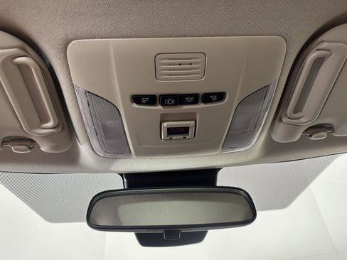 Used 2020 Toyota Corolla LE FWD image 34