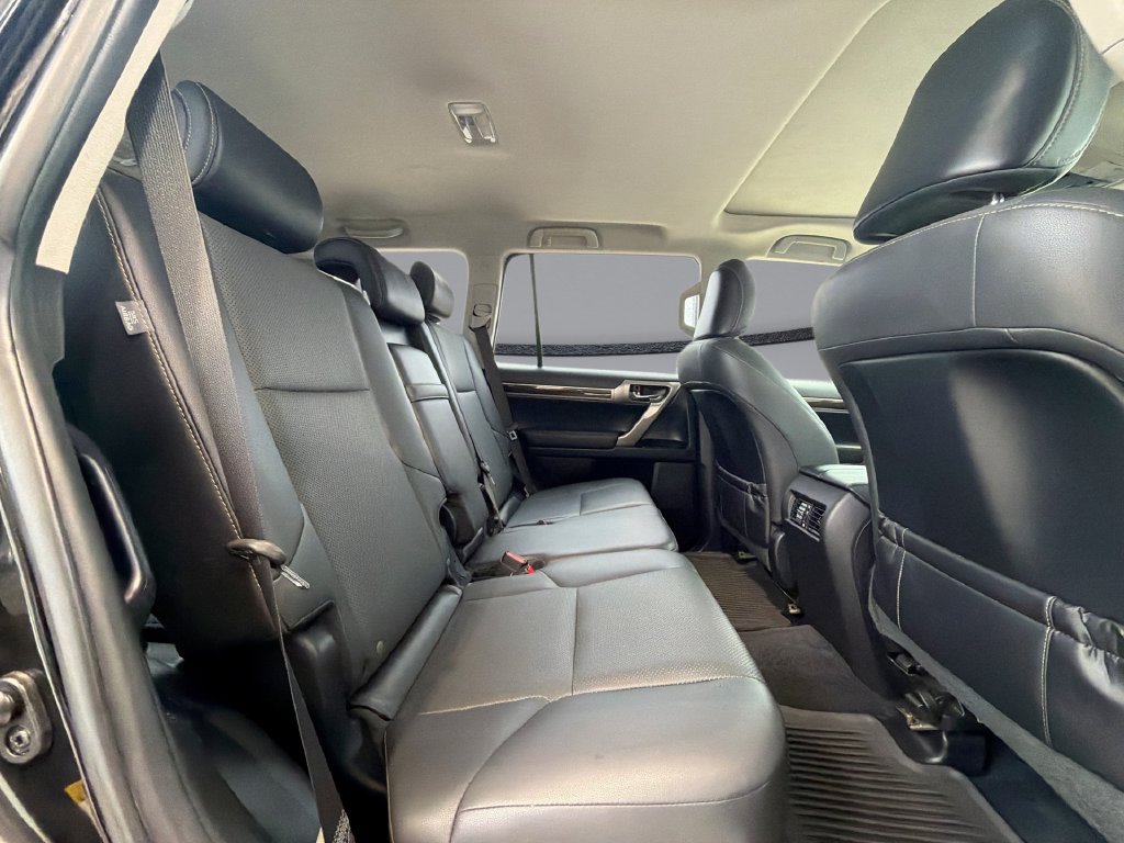 Used 2015 Lexus GX 460 w/ Navigation Package AWD/4WD image 17