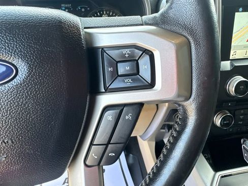 Used 2017 Ford F150 Lariat w/ Equipment Group 502A Luxury AWD/4WD image 19