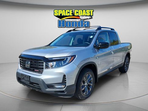 Used 2023 Honda Ridgeline Sport image 10