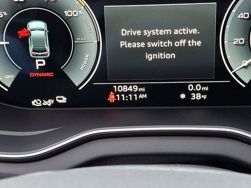 Used 2023 Audi Q5 e Premium Plus w/ Premium Plus Package image 23