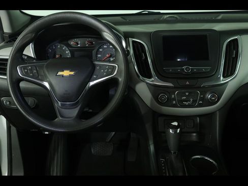 Used 2019 Chevrolet Equinox LS w/ LS Convenience Package image 12
