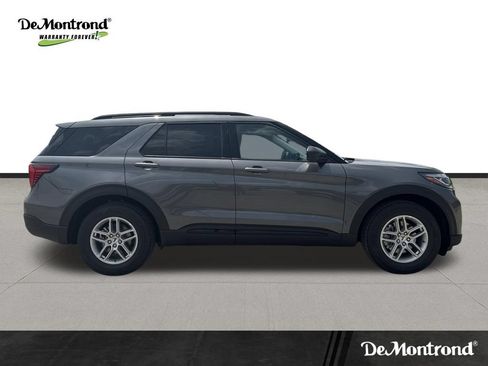 New 2026 Ford Explorer Active RWD image 4