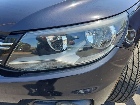 Used 2014 Volkswagen Tiguan SEL FWD image 30