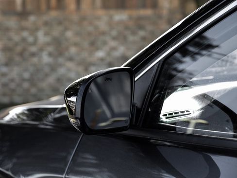 Used 2022 Jeep Compass Limited image 53