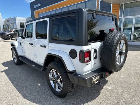 Used 2020 Jeep Wrangler Unlimited Sahara AWD/4WD image 9