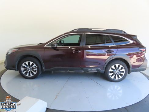 Used 2025 Subaru Outback Limited AWD/4WD image 6