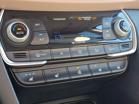 Used 2019 Hyundai Santa Fe AWD image 16