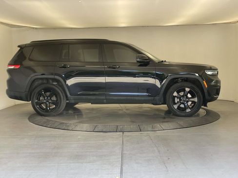 Used 2023 Jeep Grand Cherokee L Laredo AWD/4WD image 6