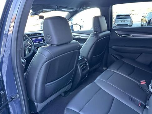 Used 2024 Cadillac XT5 Luxury image 30