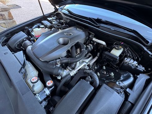 Used 2019 Lexus IS 300 image 31