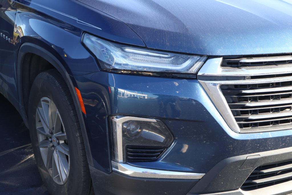 Used 2023 Chevrolet Traverse LT AWD/4WD image 4