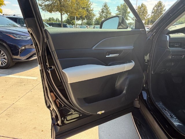 New 2026 Toyota Grand Highlander AWD image 6