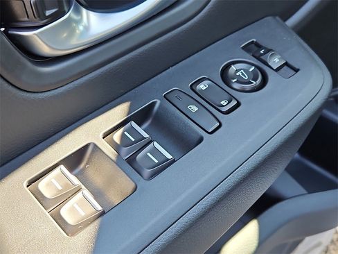 New 2025 Honda Pilot Touring image 19