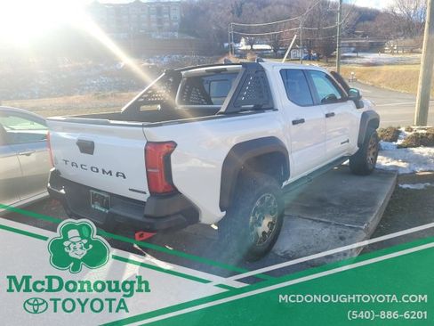 Certified 2025 Toyota Tacoma Trailhunter image 28