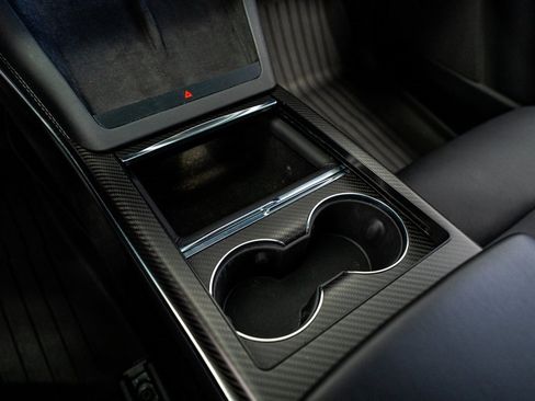 Used 2024 Tesla Model X Plaid image 47