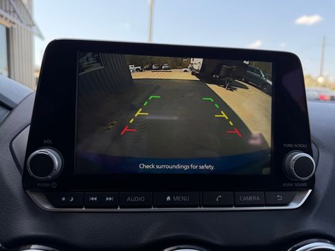 Used 2025 Nissan Sentra SV image 16