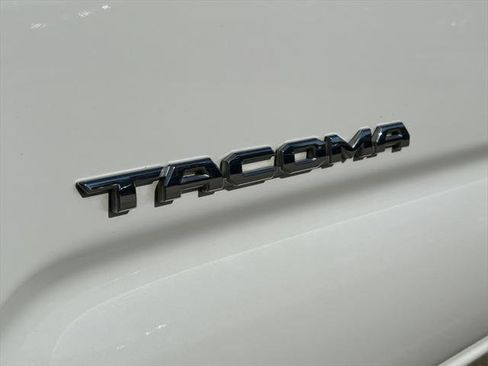 Certified 2023 Toyota Tacoma SR5 image 10