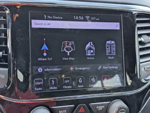 Used 2019 Jeep Grand Cherokee Limited w/ Luxury Group II image 19