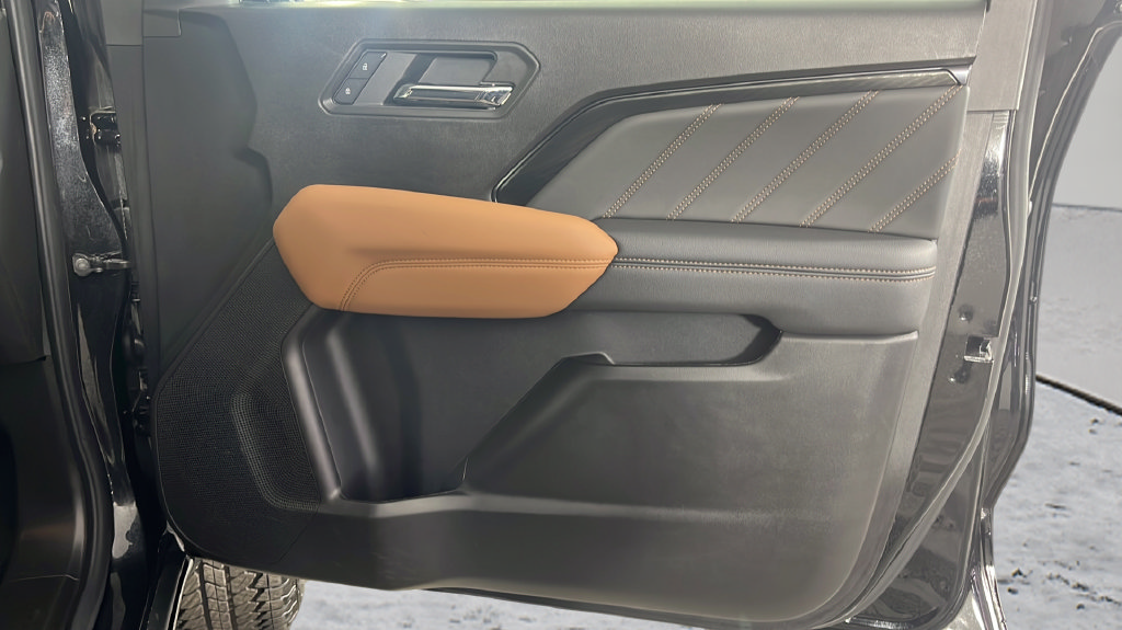 Used 2025 GMC Canyon AT4 AWD/4WD image 20
