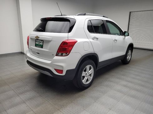 Used 2018 Chevrolet Trax LT w/ LT Convenience Package AWD/4WD image 9