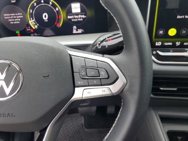Certified 2026 Volkswagen Tiguan SE FWD image 33