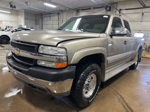 Used 2002 Chevrolet Silverado 2500 LS image 16