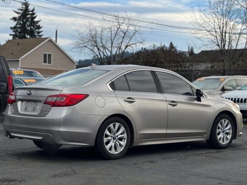 Used 2017 Subaru Legacy 2.5i Premium image 4