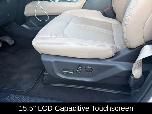 Used 2024 Ford Expedition Limited AWD/4WD image 18